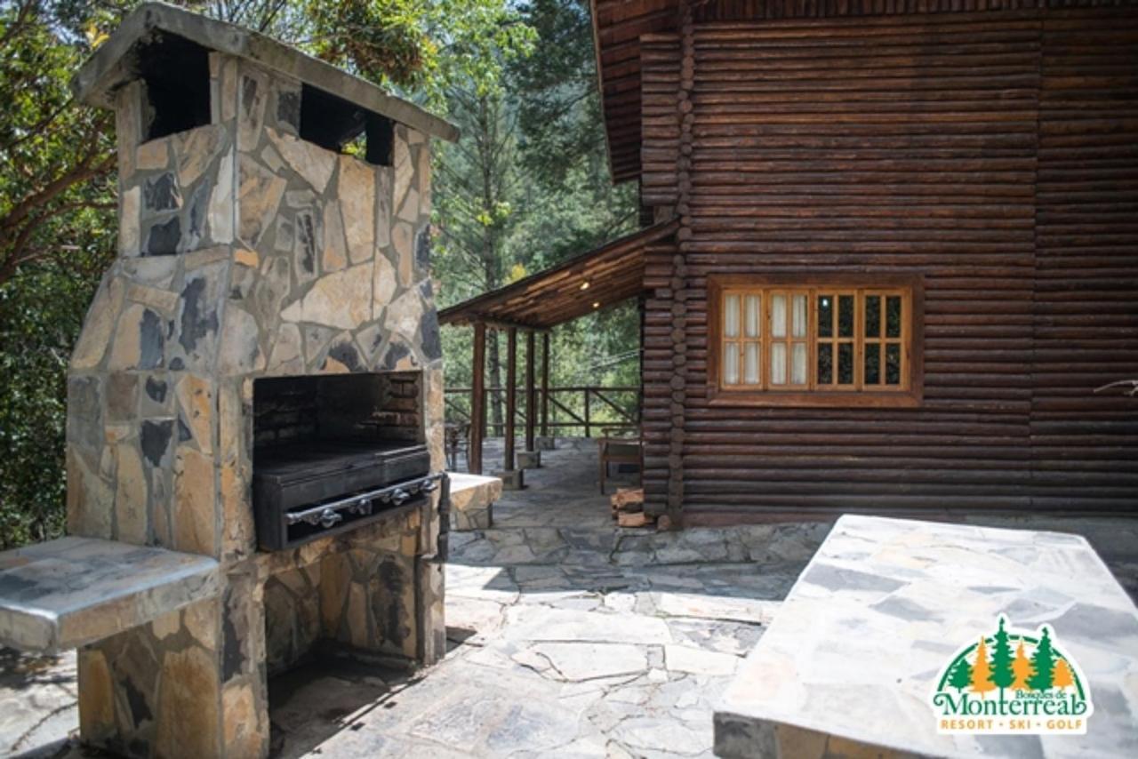 Hotel Bosques De Monterreal San Antonio de las Alazanas Exterior foto