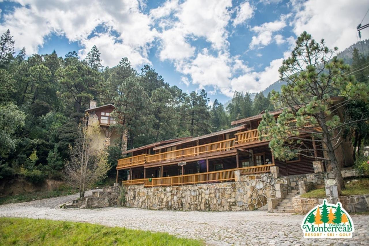 Hotel Bosques De Monterreal San Antonio de las Alazanas Exterior foto
