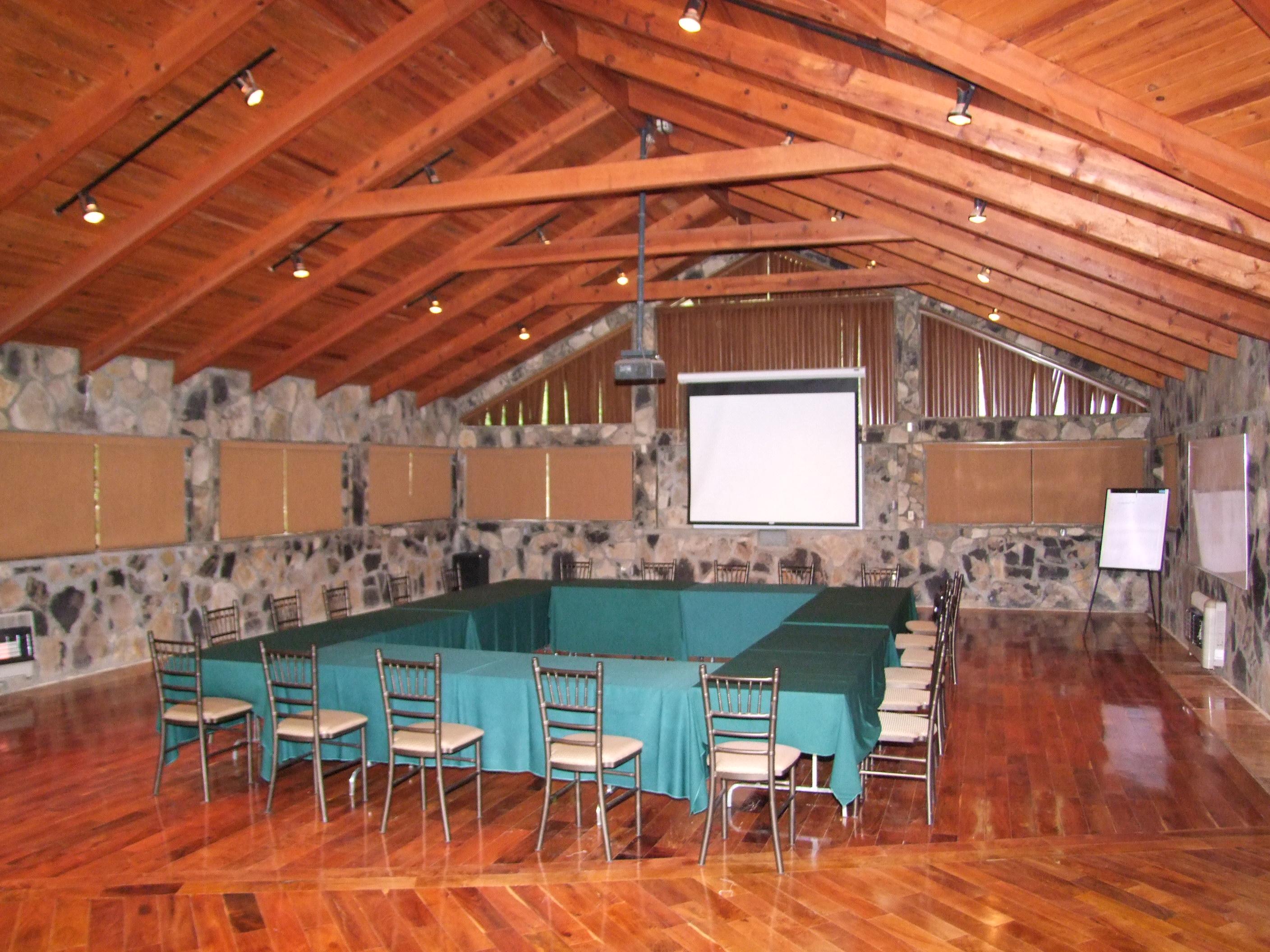 Hotel Bosques De Monterreal San Antonio de las Alazanas Exterior foto