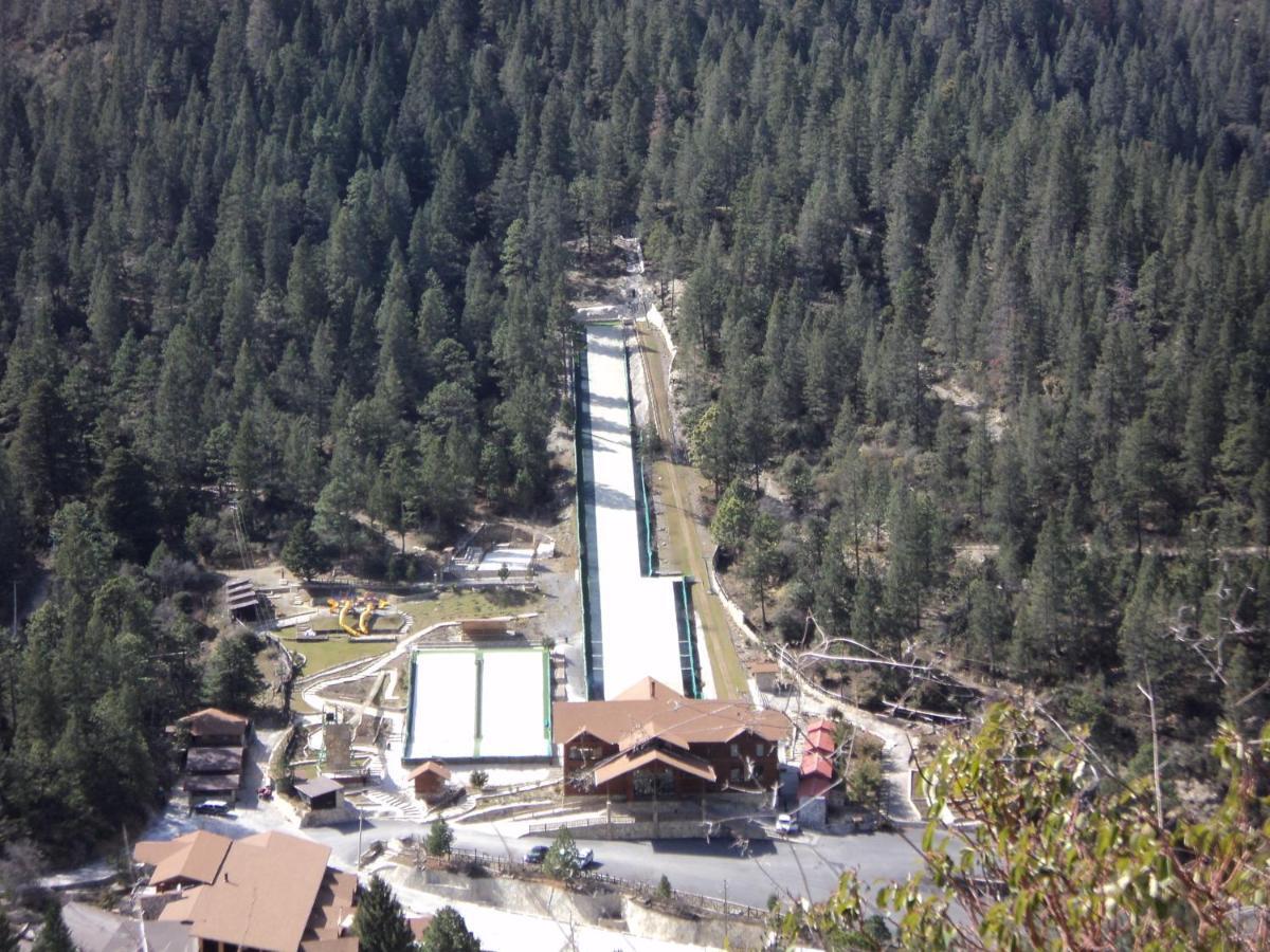 Hotel Bosques De Monterreal San Antonio de las Alazanas Exterior foto
